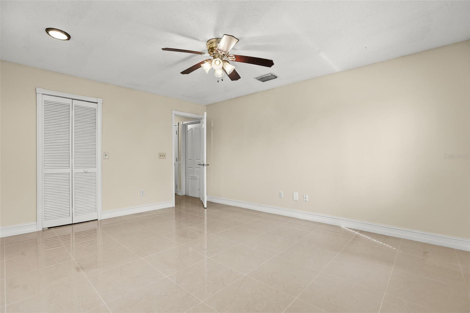 5332 DORRINGTON LANE, Orlando, FL 32821