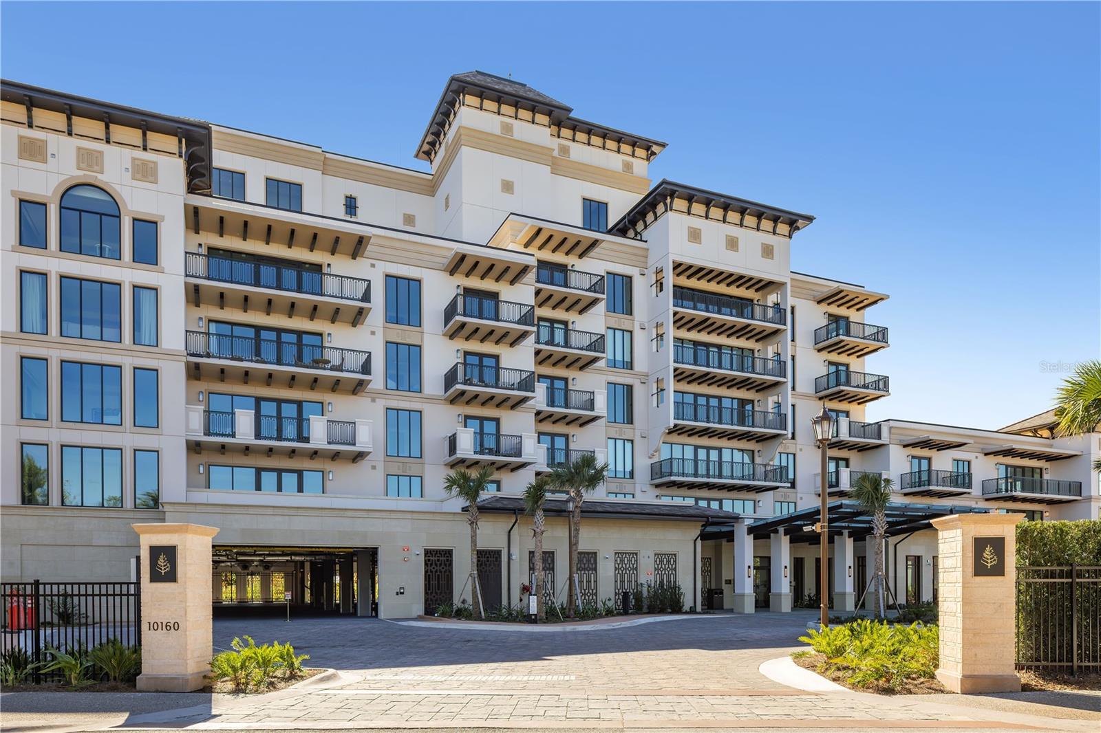 Florian Park Luxe Residences. Florian Park Luxe Residences.
