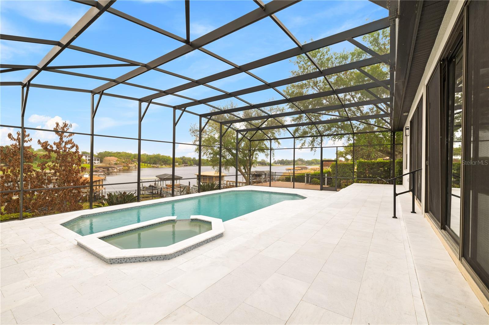 812 JOHNS POINT DRIVE, Oakland, FL 34787