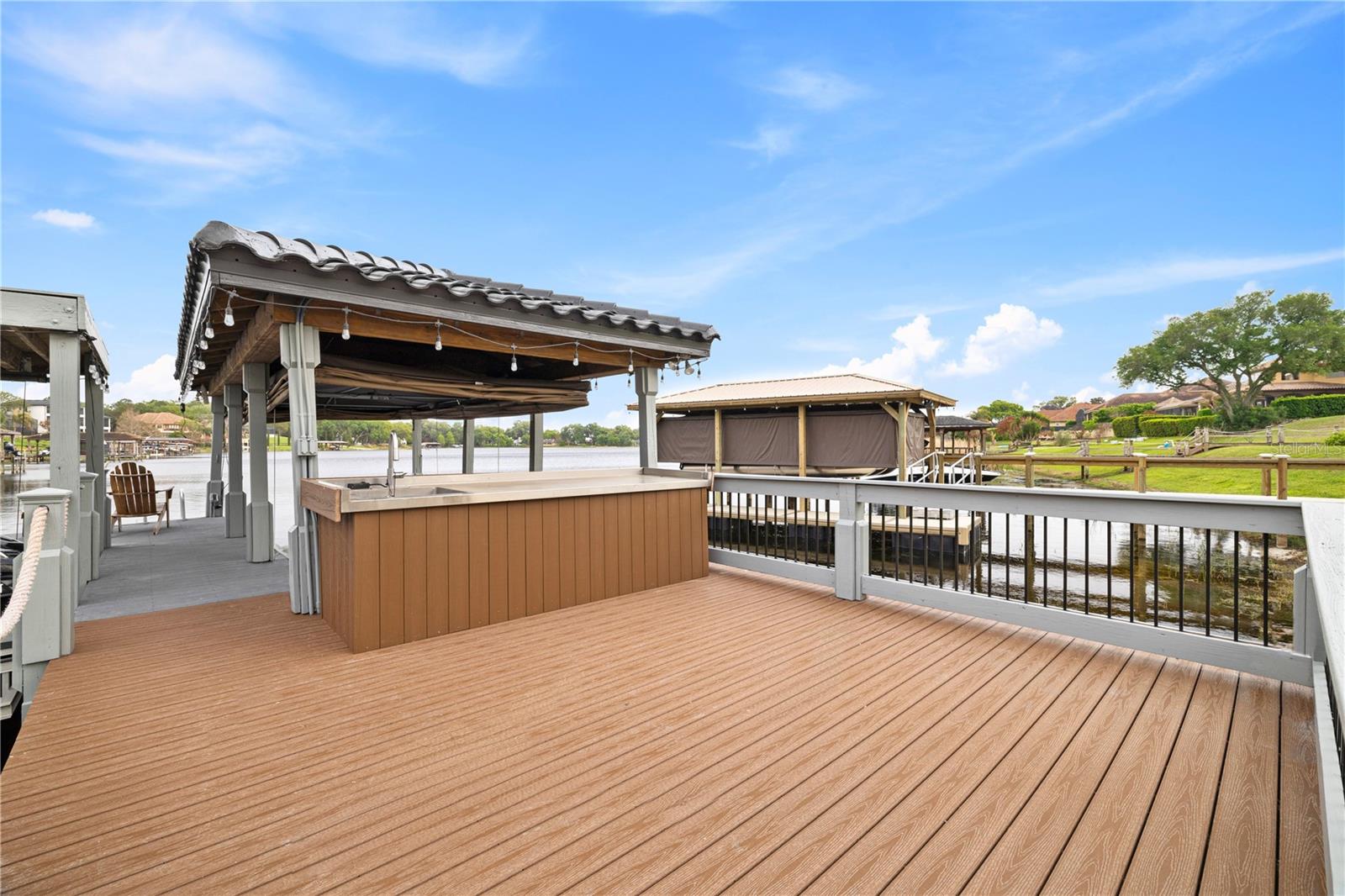 812 JOHNS POINT DRIVE, Oakland, FL 34787