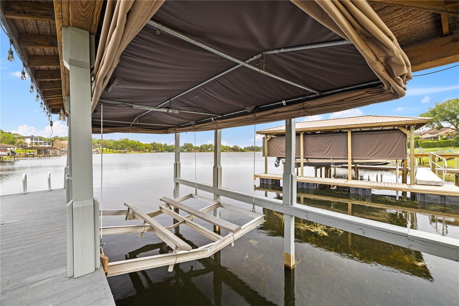 812 JOHNS POINT DRIVE, Oakland, FL 34787
