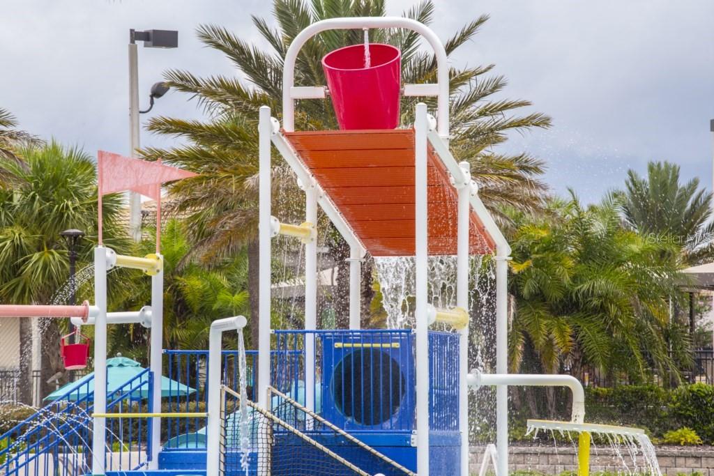 986 SPLASH SHOT PLACE, Davenport, FL 33896