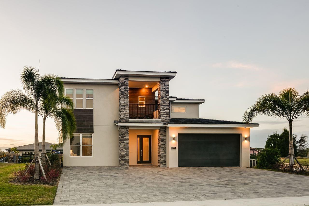 Front elevation Front elevation