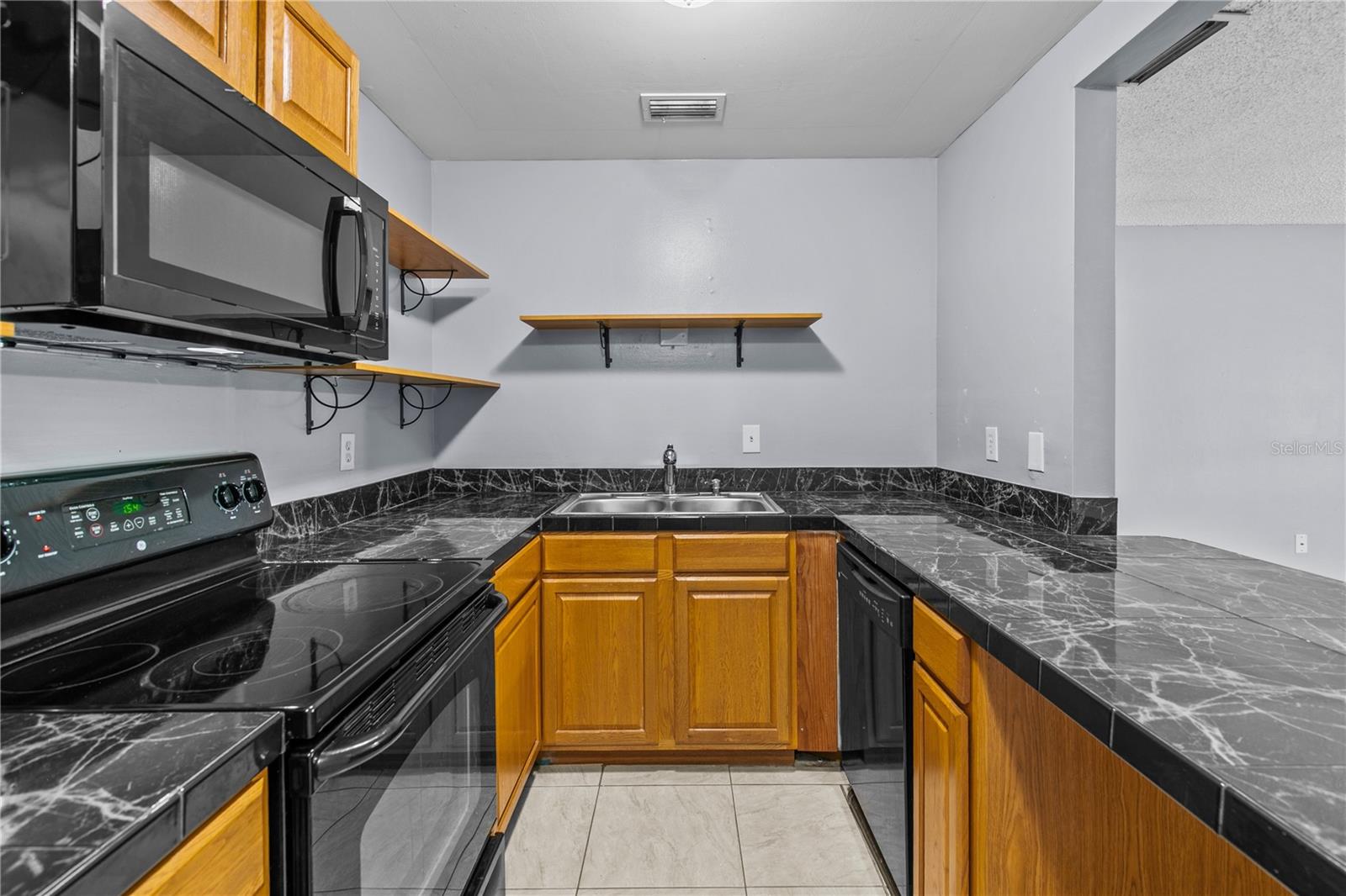 416 BANYON TREE CIRCLE, #206, Maitland, FL 32751