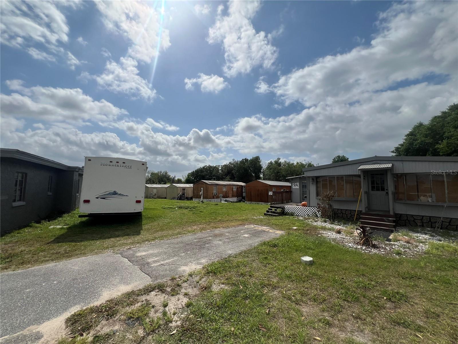 15992 W COLONIAL DRIVE, Oakland, FL 34787