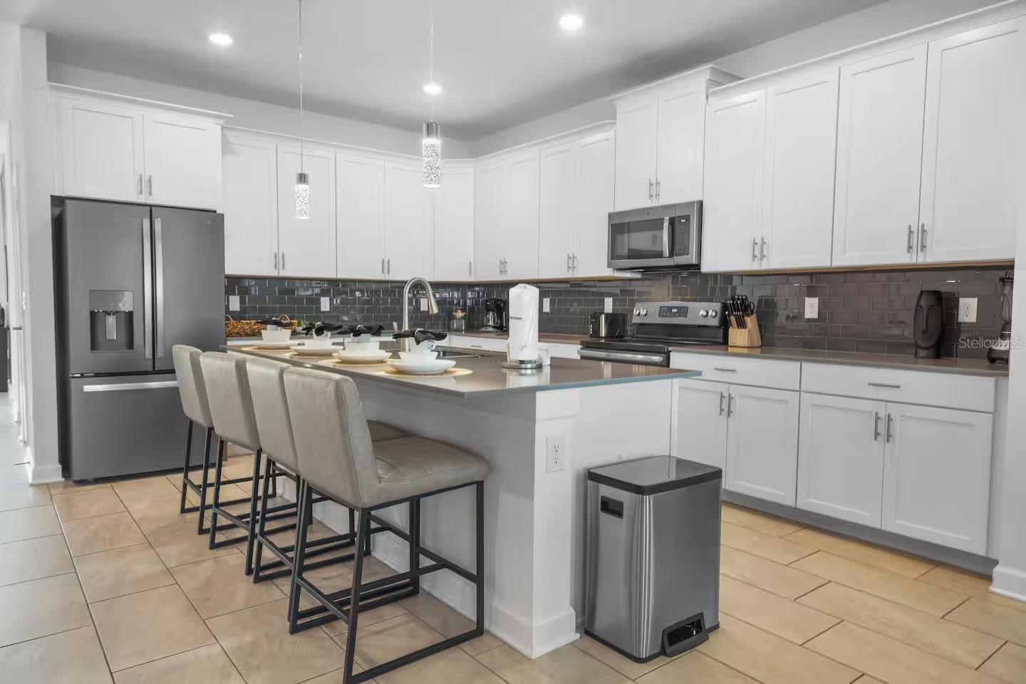 1069 LEADER STREET, Davenport, FL 33896