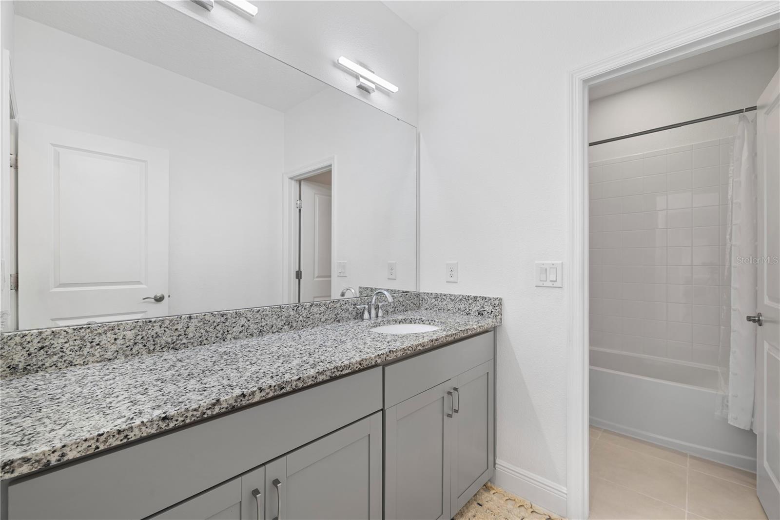 15518 HONEY MANDARIN WAY, Winter Garden, FL 34787