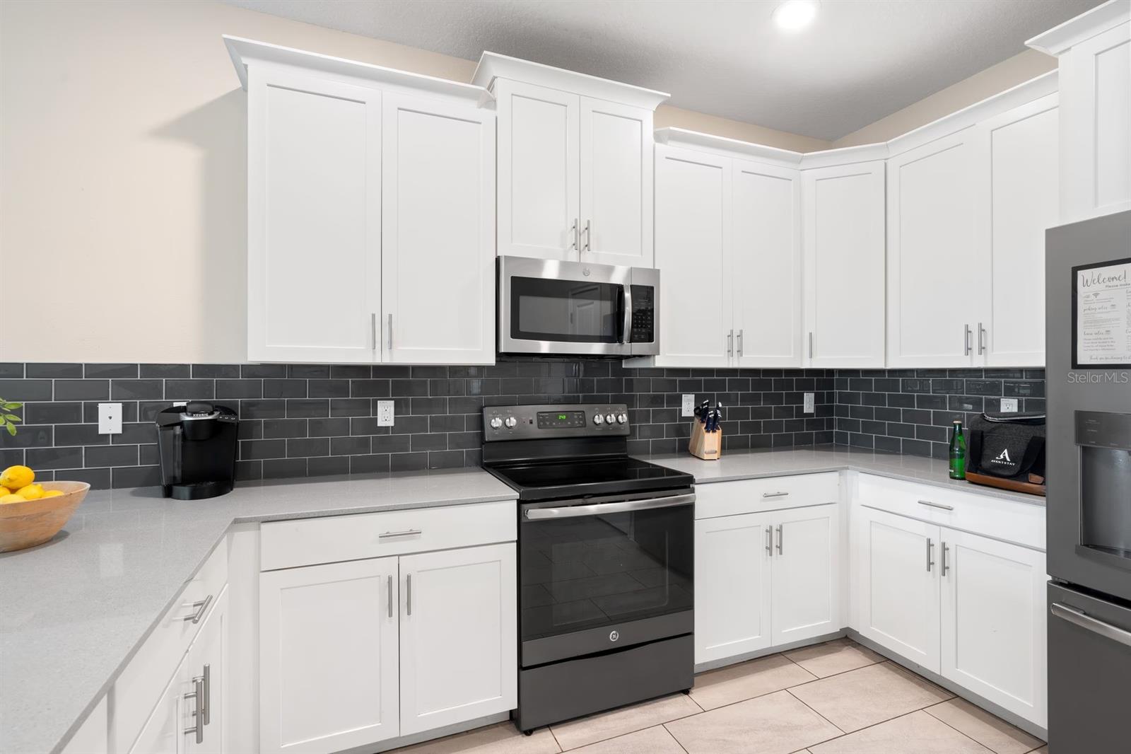 9050 STINGER DRIVE, Davenport, FL 33896 9050 STINGER DRIVE, Davenport, FL 33896