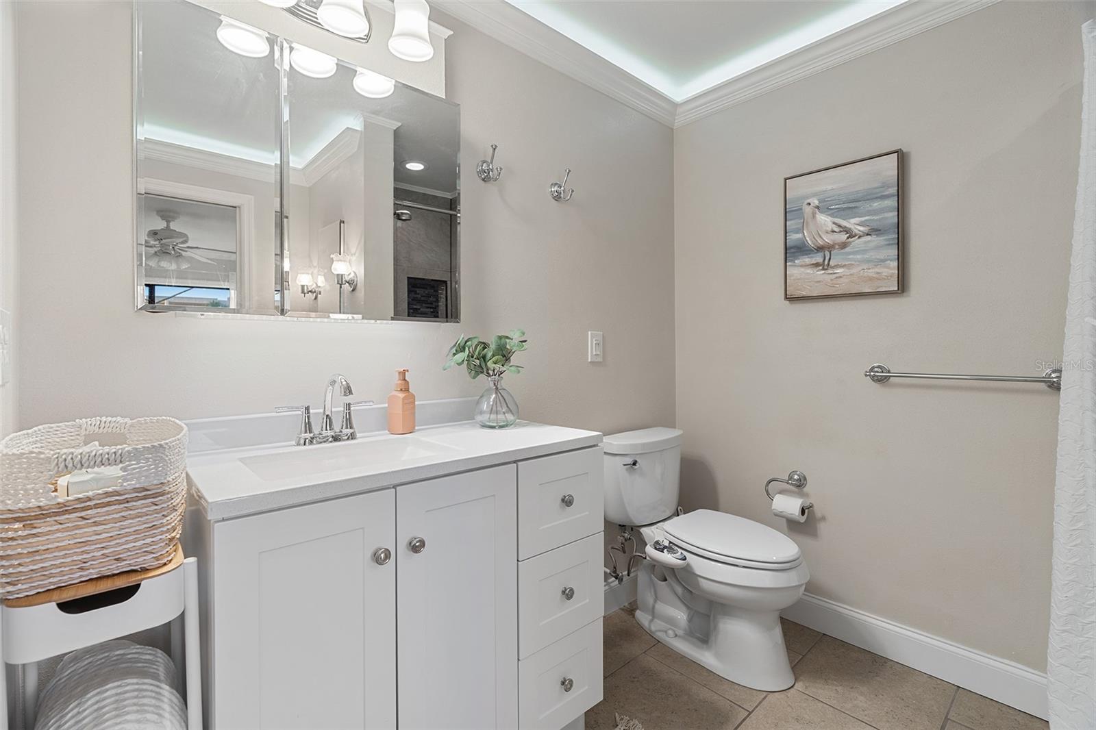 New vanity sink cabinet