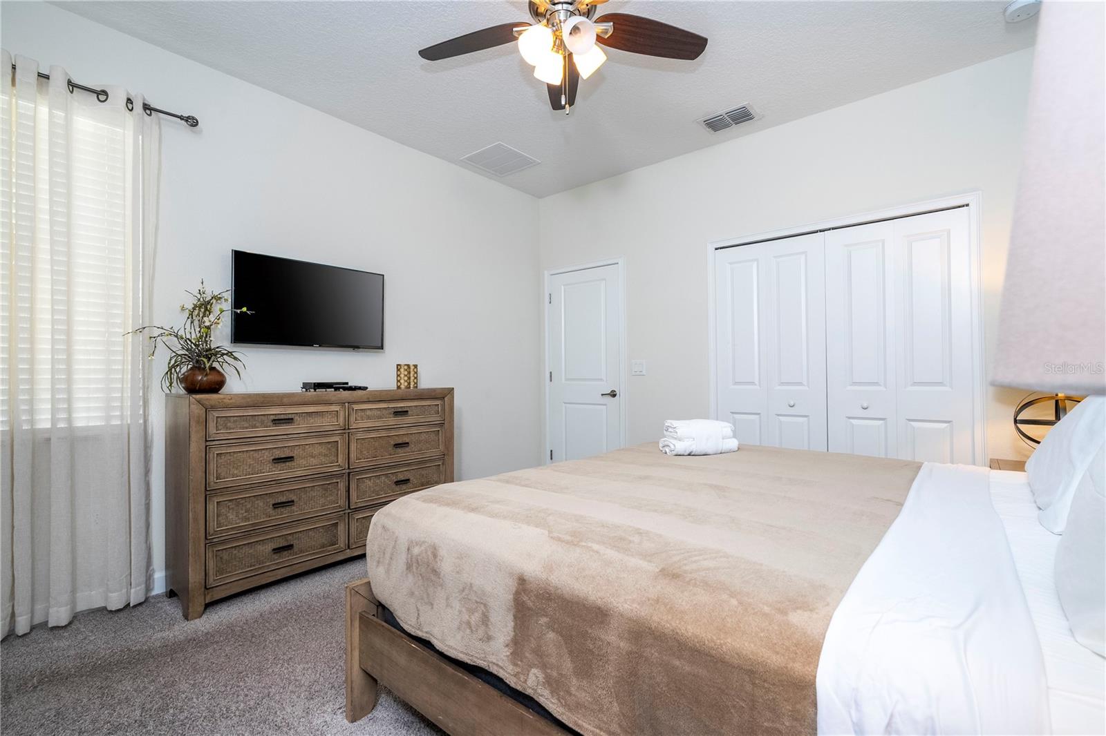 1646 MOON VALLEY DRIVE, Davenport, FL 33896