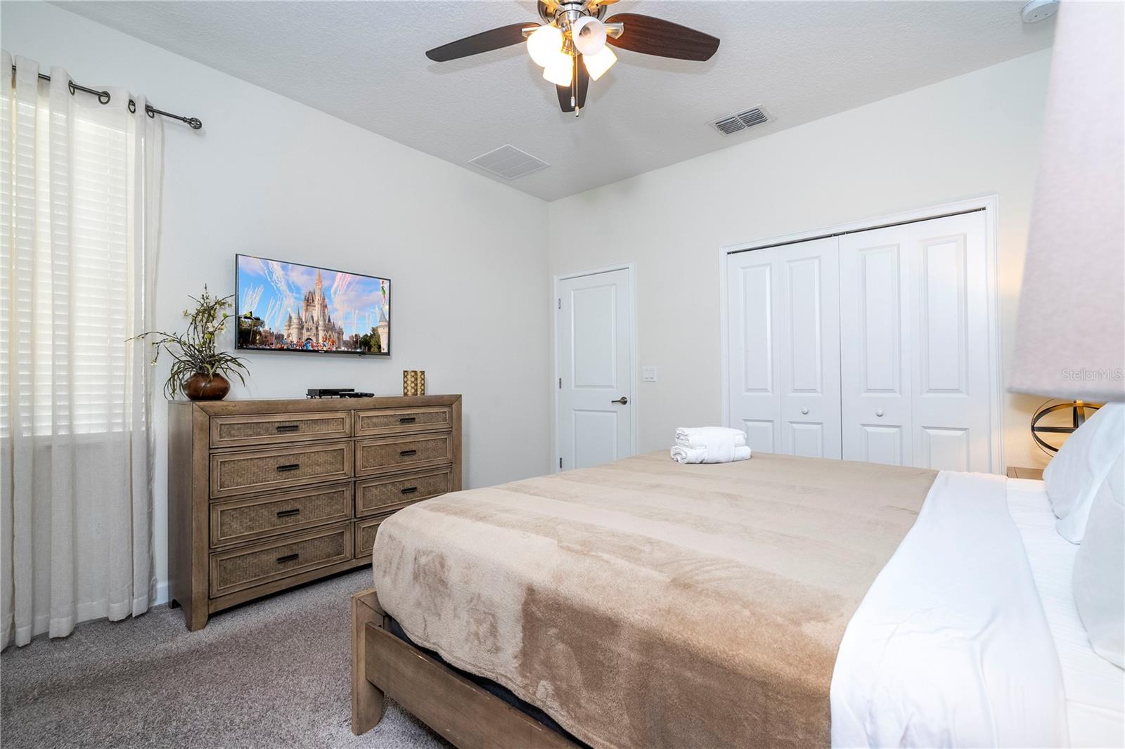 1646 MOON VALLEY DRIVE, Davenport, FL 33896