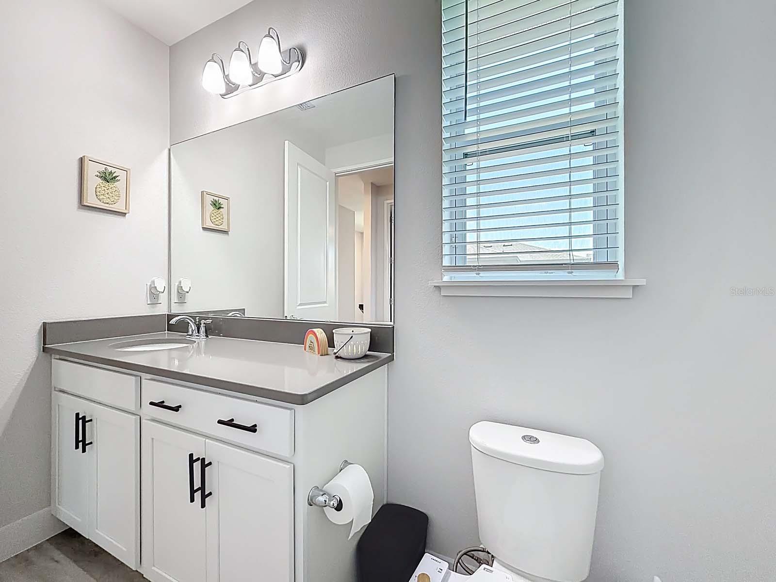 Full Bathroom 2