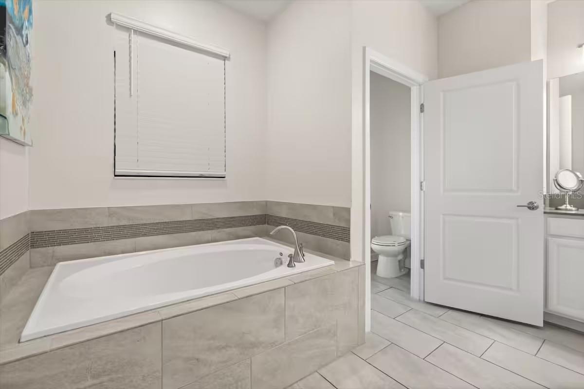 8882 CABOT CLIFFS DRIVE, Davenport, FL 33896