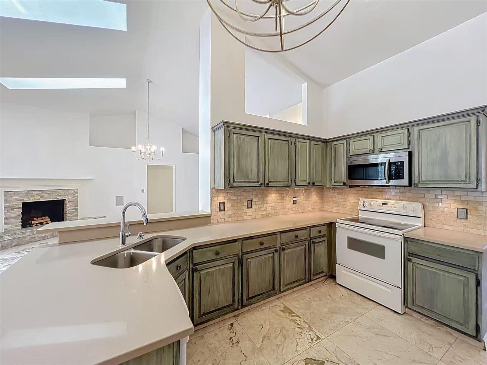 9144 GALLEON COURT, Orlando, FL 32819
