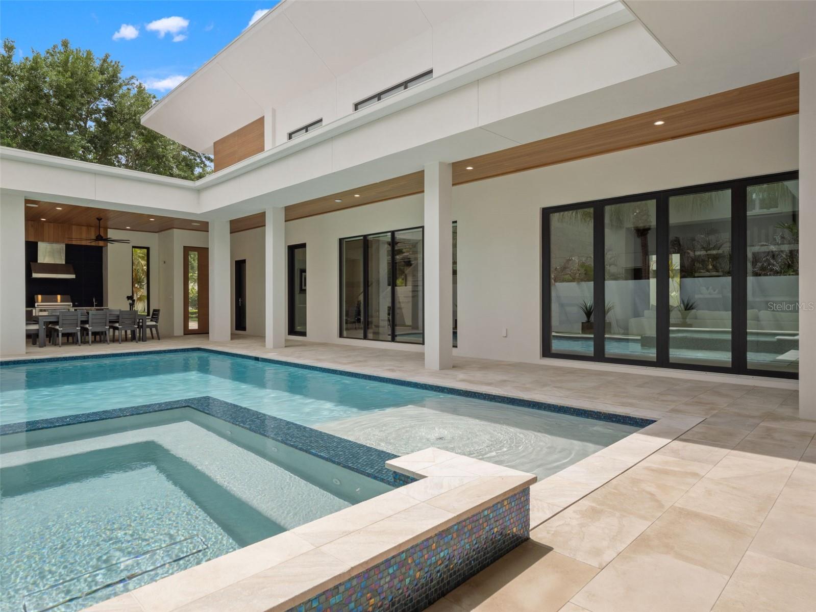 Heated & Salt Pool & Spa Heated & Salt Pool & Spa