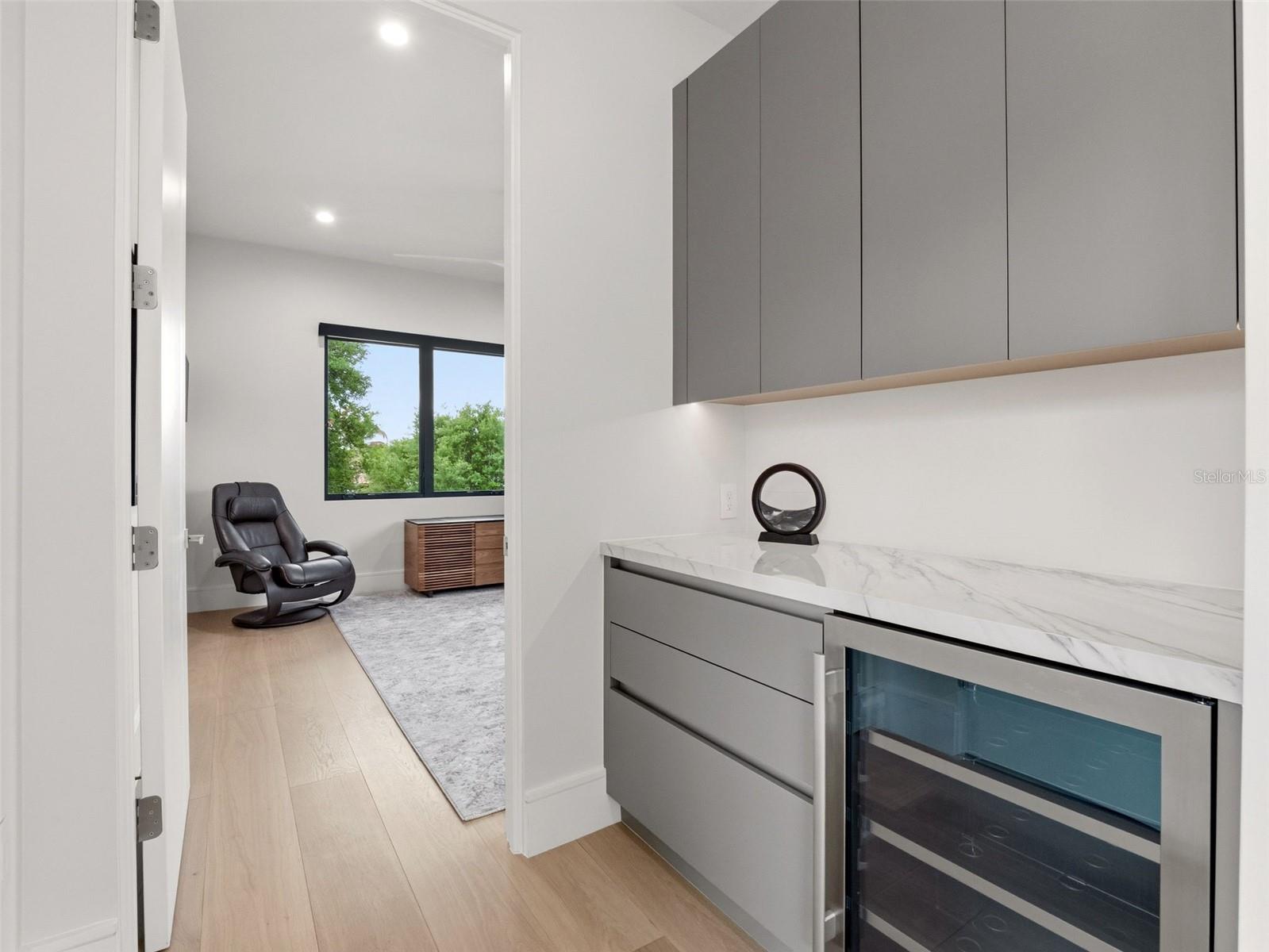 Dry Bar for Upstairs Single Bedroom 5