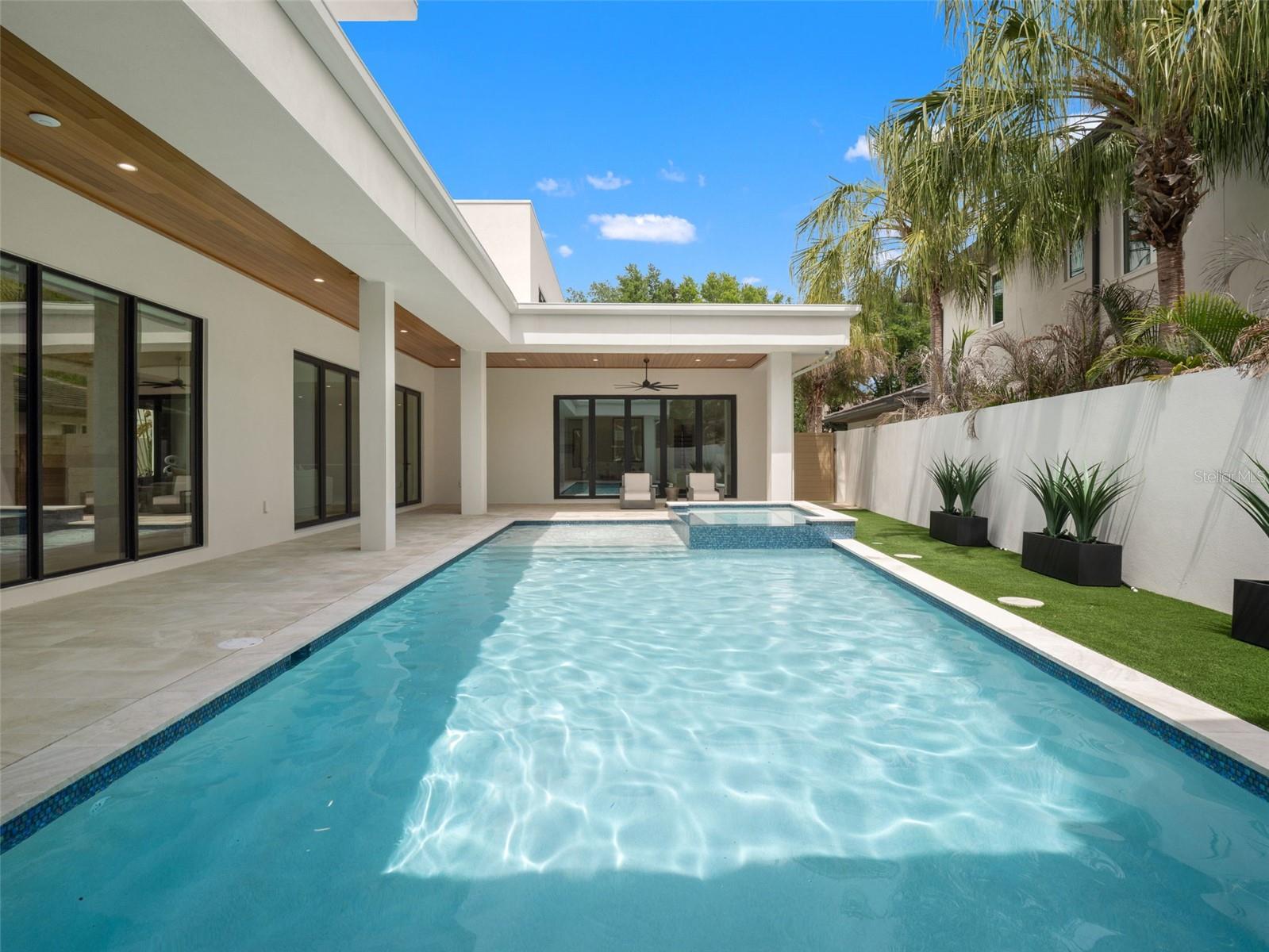 Heated & Salt Pool & Spa Heated & Salt Pool & Spa