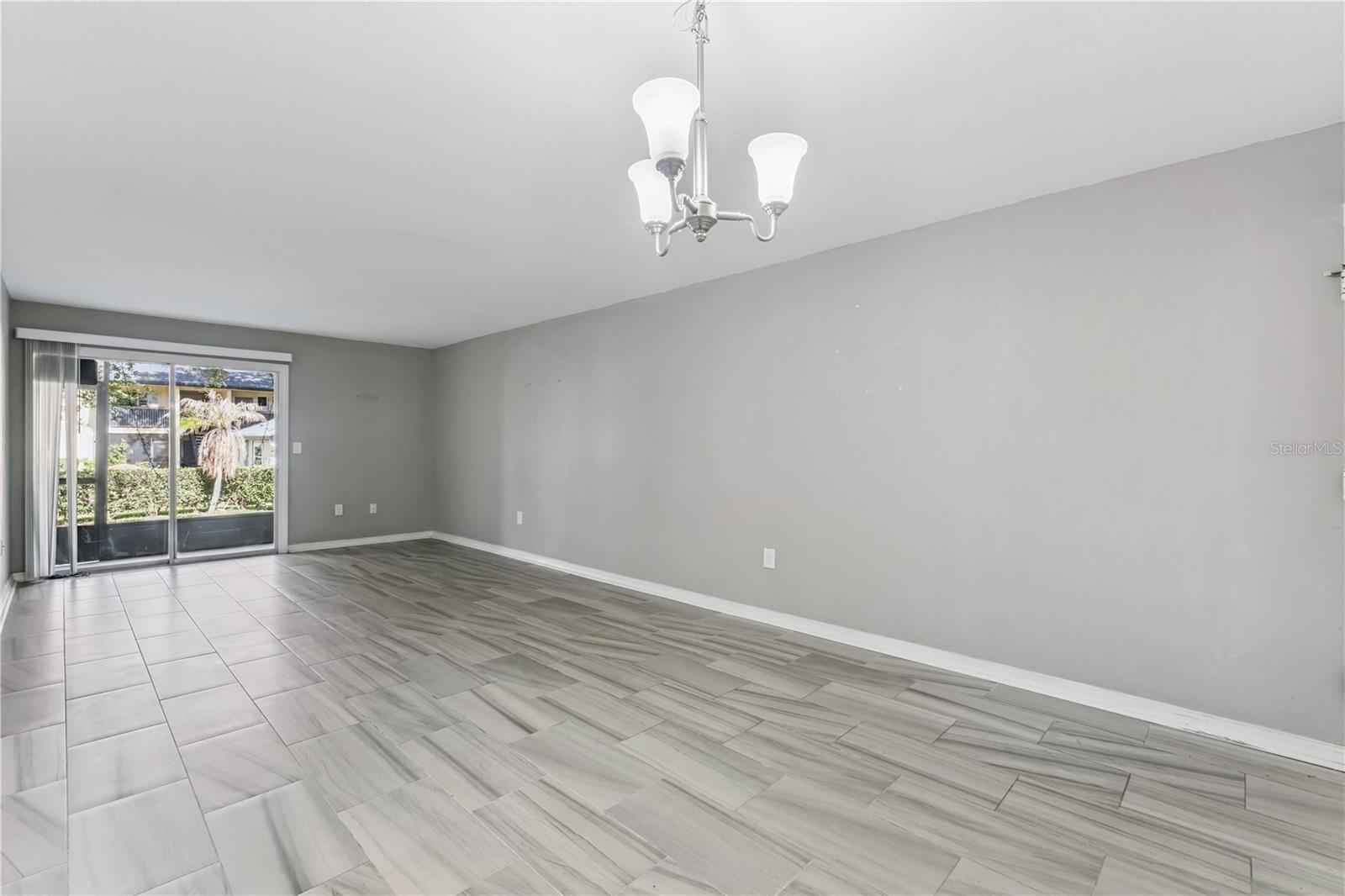 950 LAKE DESTINY ROAD, #B, Altamonte Springs, FL 32714