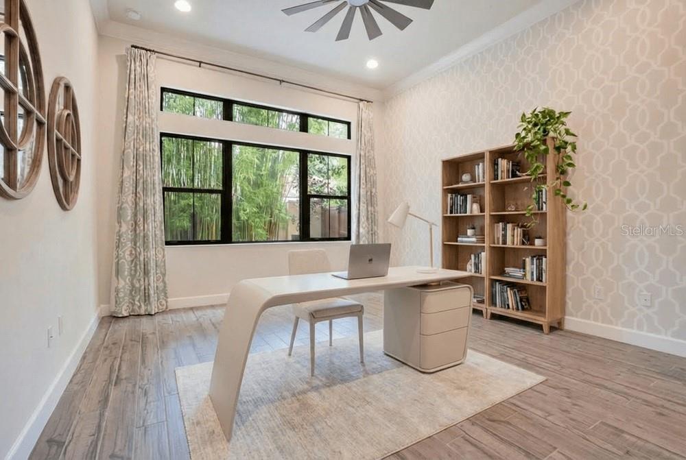 8394 VIA VITTORIA WAY, Orlando, FL 32819
