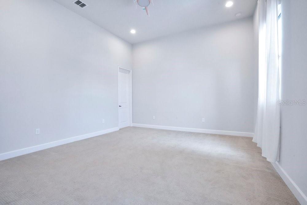 8394 VIA VITTORIA WAY, Orlando, FL 32819