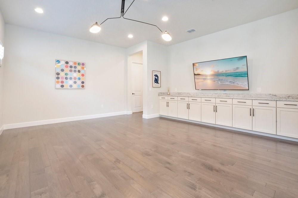 8394 VIA VITTORIA WAY, Orlando, FL 32819