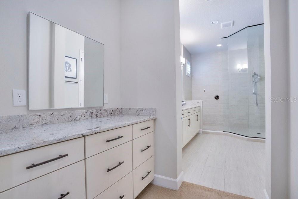 8394 VIA VITTORIA WAY, Orlando, FL 32819