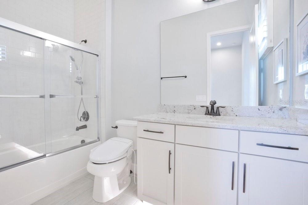 8394 VIA VITTORIA WAY, Orlando, FL 32819