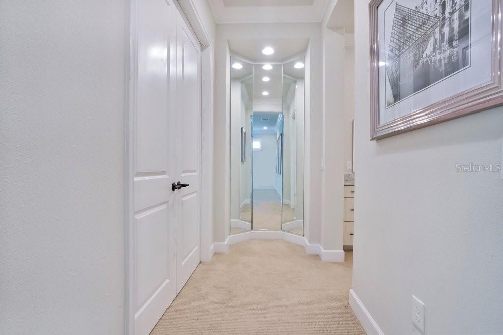 8394 VIA VITTORIA WAY, Orlando, FL 32819