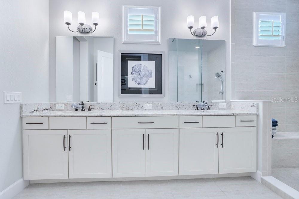 8394 VIA VITTORIA WAY, Orlando, FL 32819