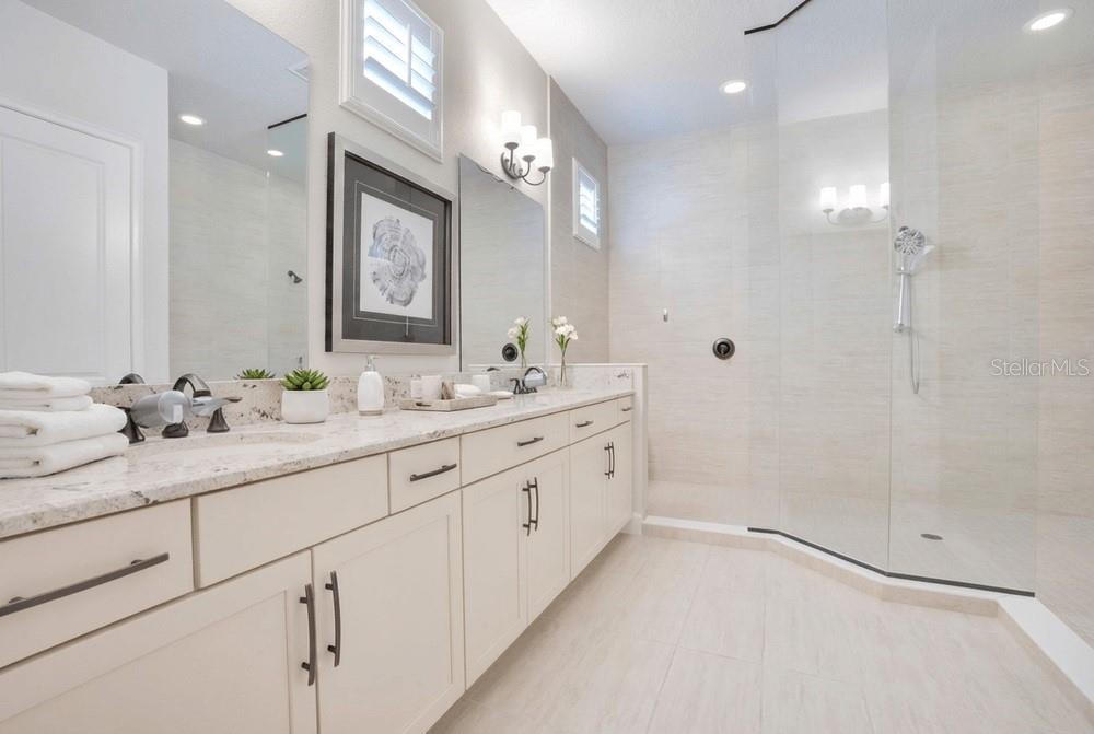 8394 VIA VITTORIA WAY, Orlando, FL 32819