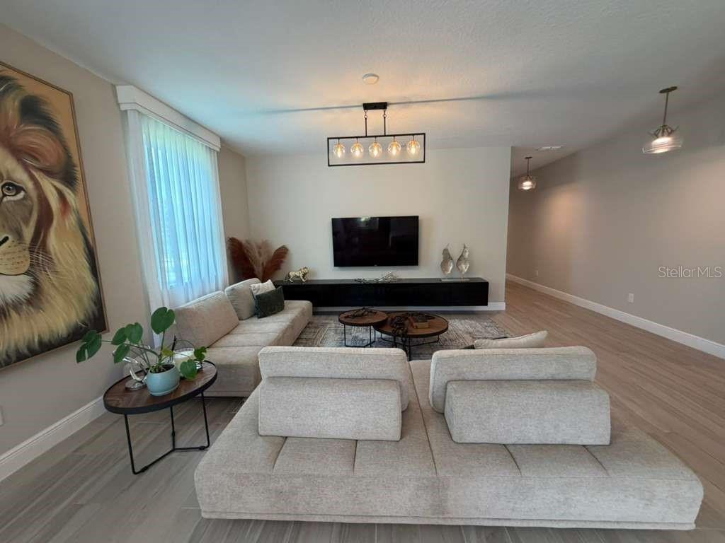 11243 PIXIE MANDARIN COURT, Winter Garden, FL 34787