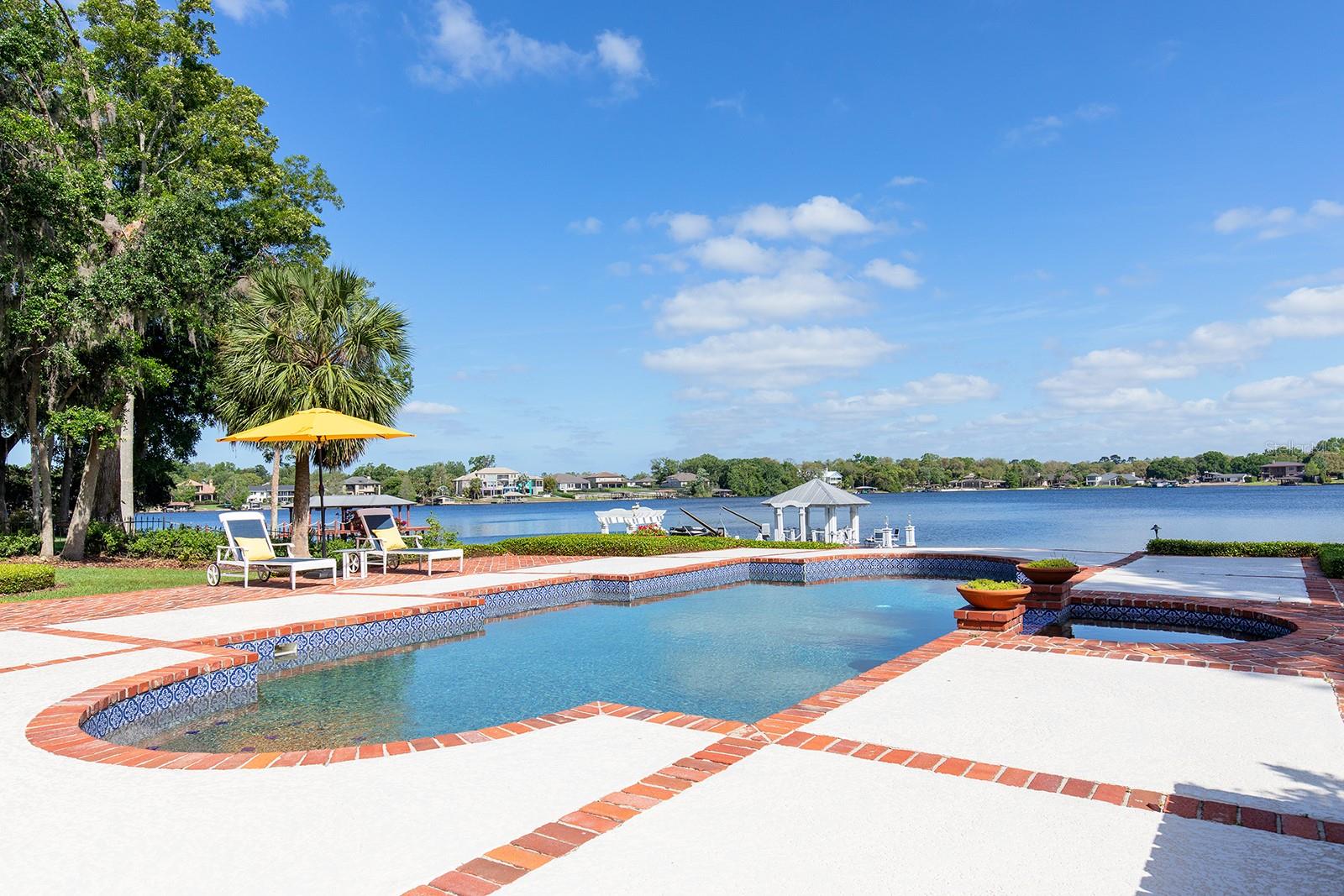 Impressive property and spectacular views from every vantage point.