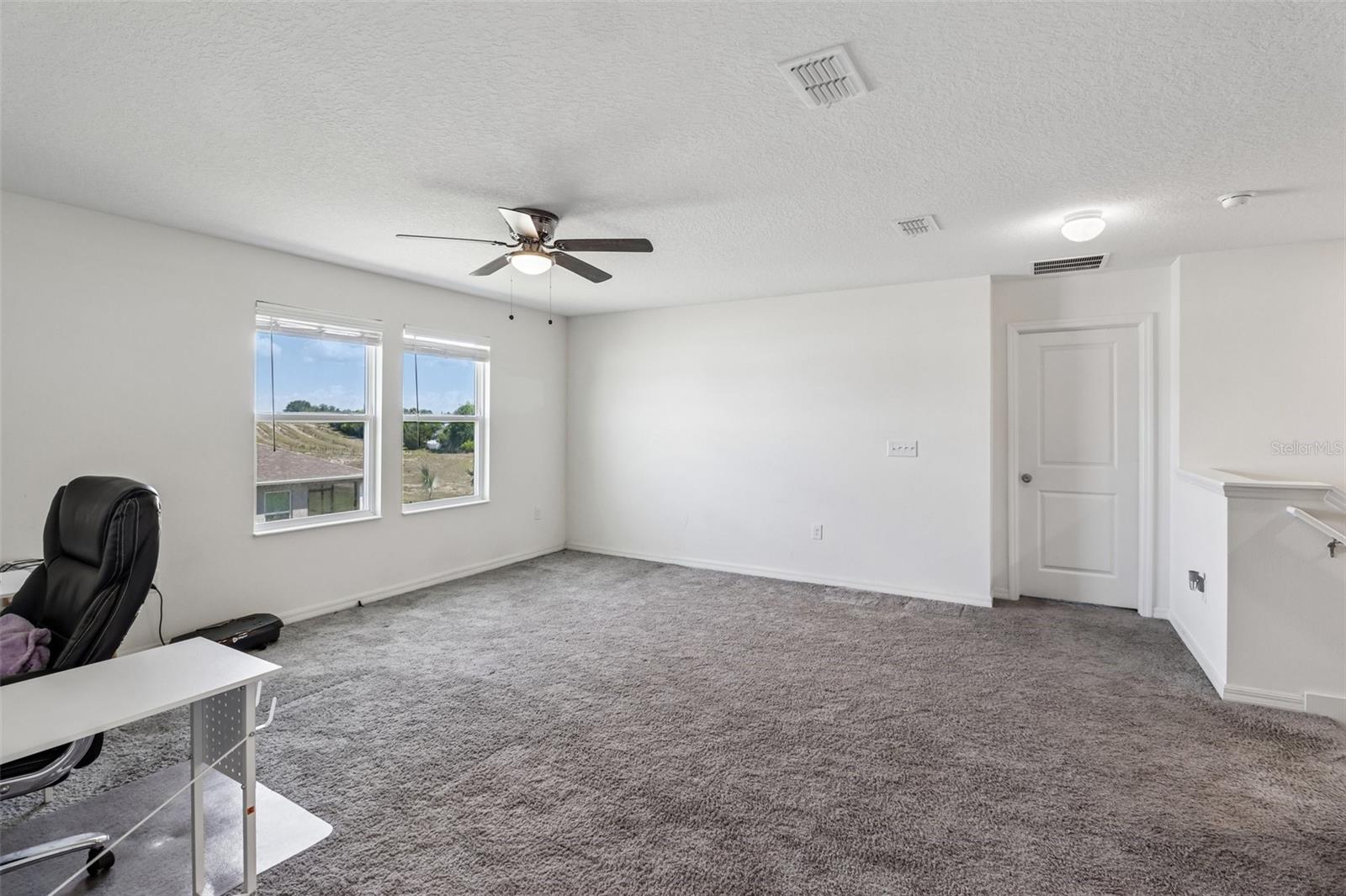 Large bonus/loft at the top of stairs. Large bonus/loft at the top of stairs.