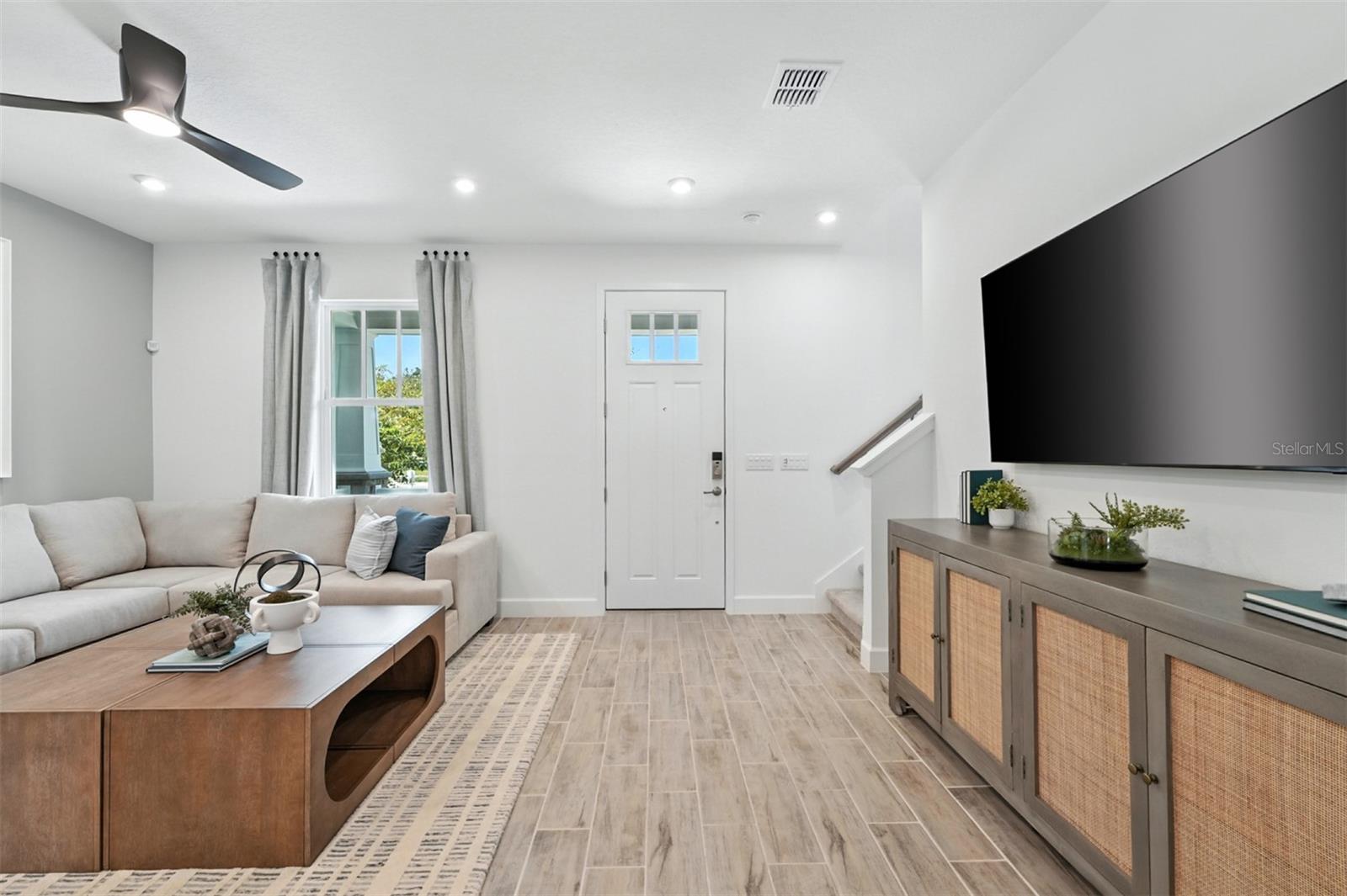 Island Village Amelia Model Foyer