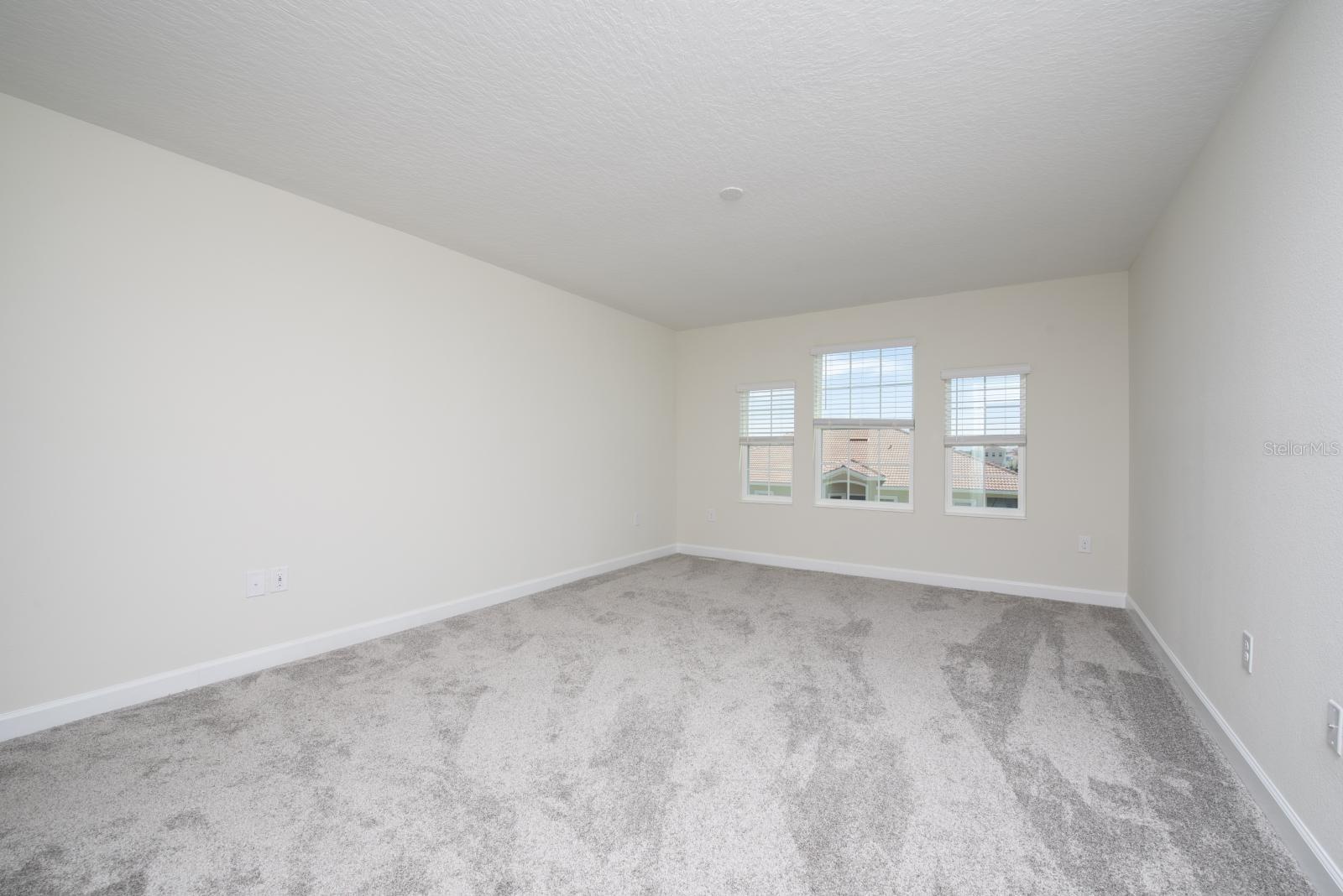 1037 BLACKWOLF RUN ROAD, Davenport, FL 33896