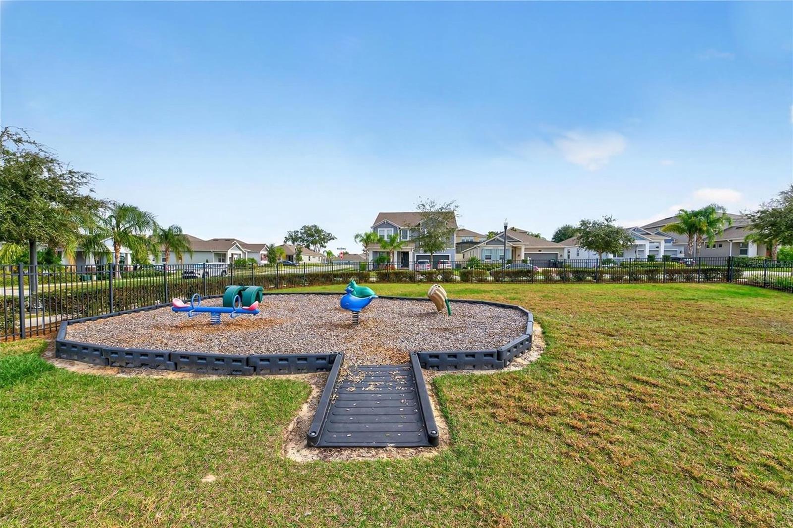 2017 BOSS HEWETT STREET, Oakland, FL 34787
