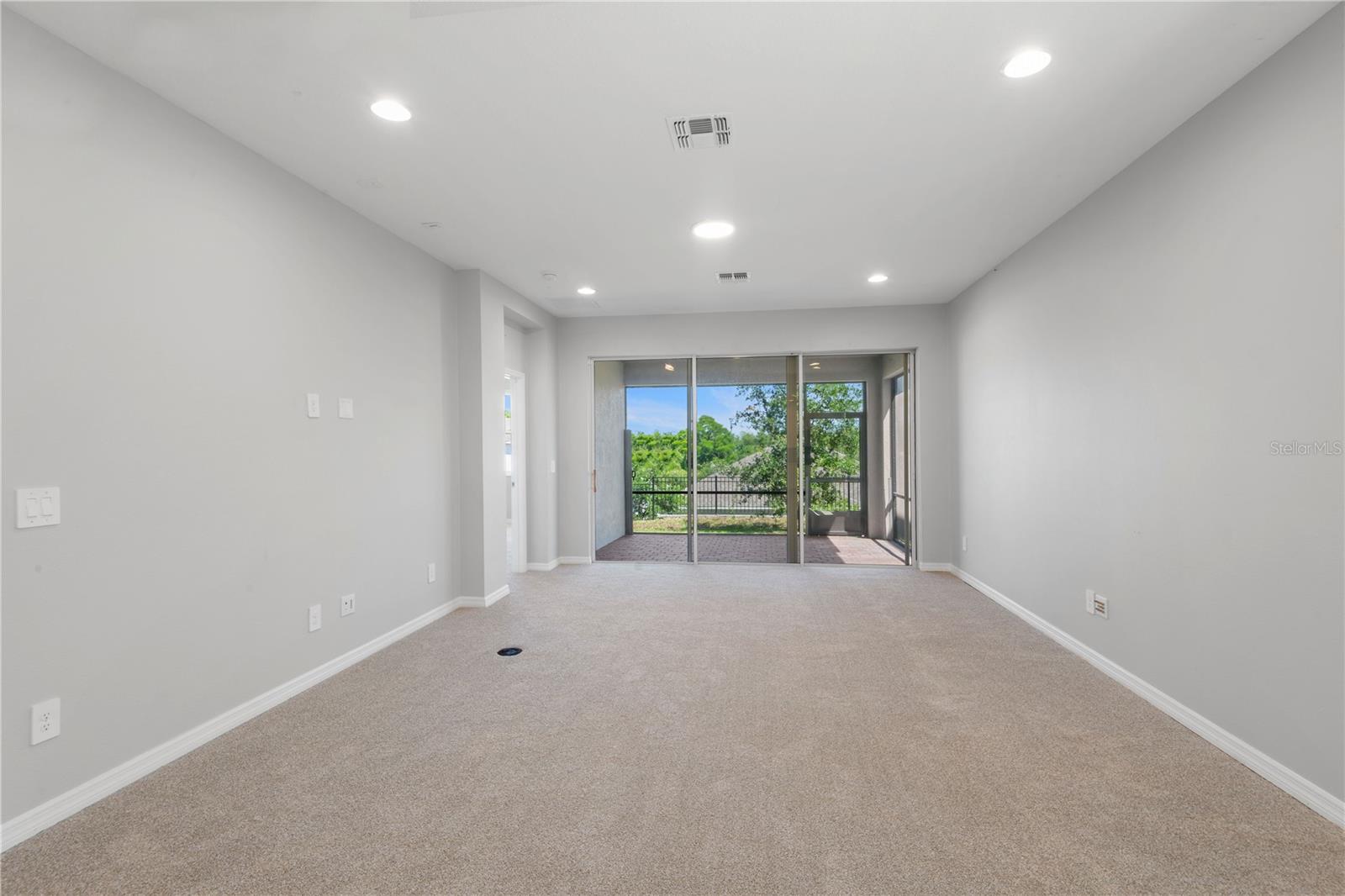 2017 BOSS HEWETT STREET, Oakland, FL 34787