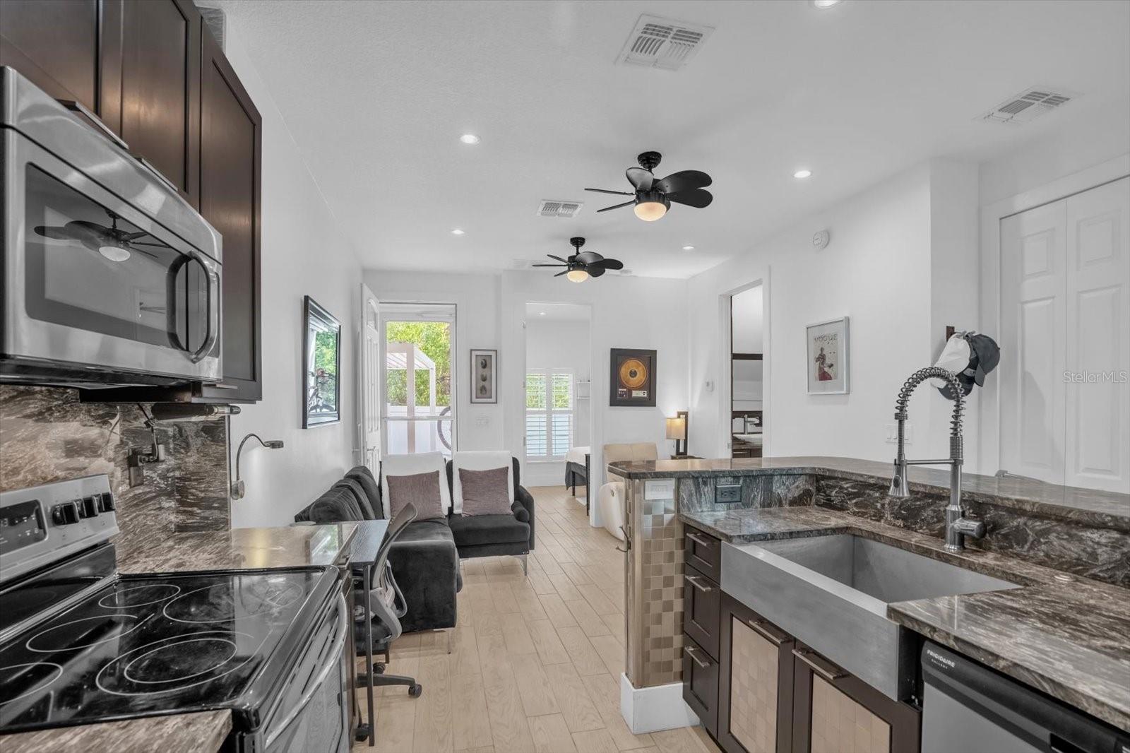 726/720 N PENNSYLVANIA AVENUE, Winter Park, FL 32789