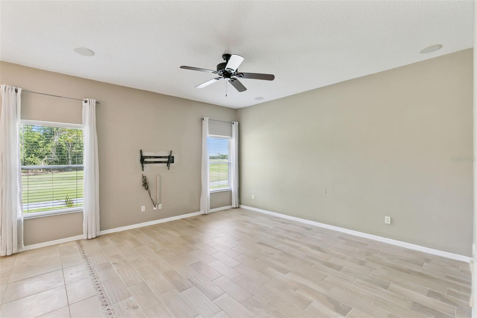 Living room.