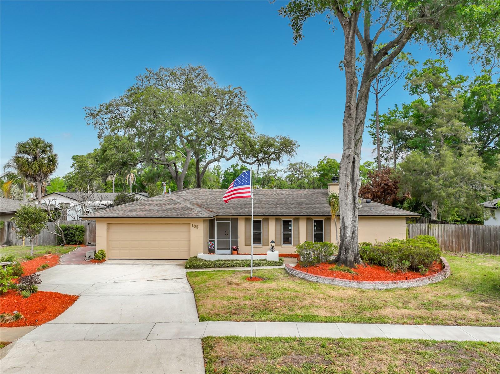 Welcome to 105 Cedar Oak Trail Welcome to 105 Cedar Oak Trail