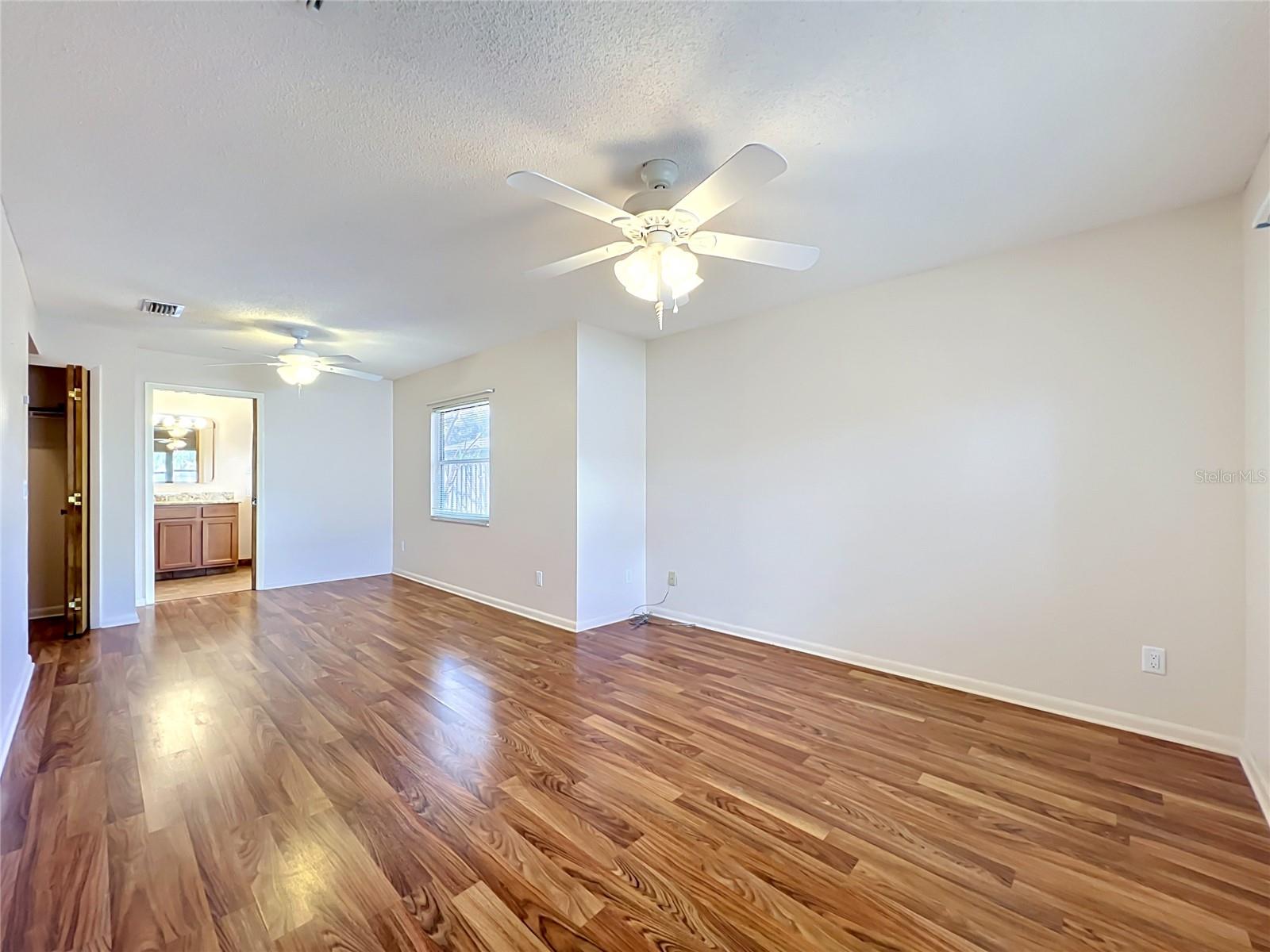 105 CEDAR OAK TRAIL, Longwood, FL 32750