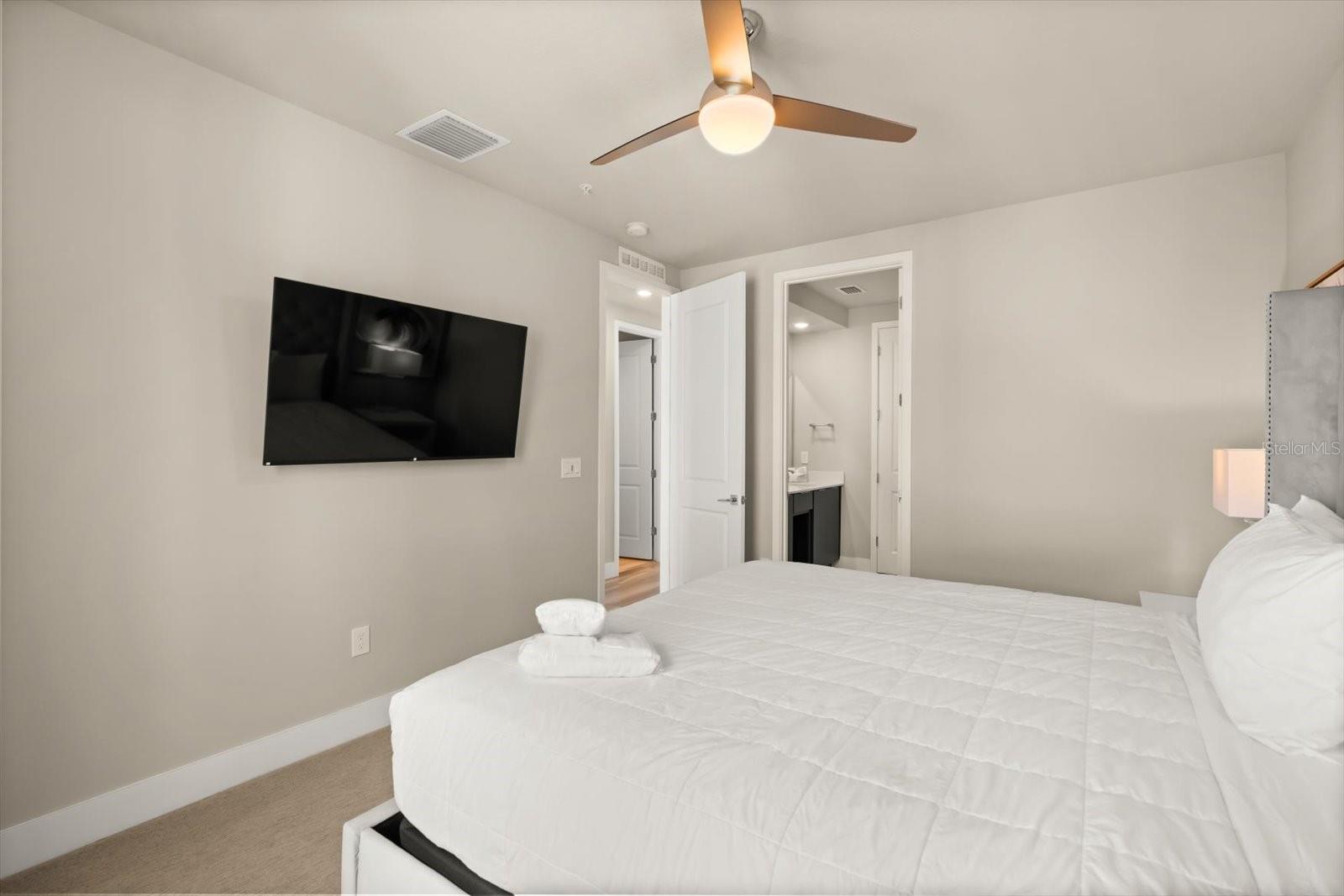 7770 SANDY RIDGE DRIVE, #218 BLDG 28 - Elevator, Kissimmee, FL 34747