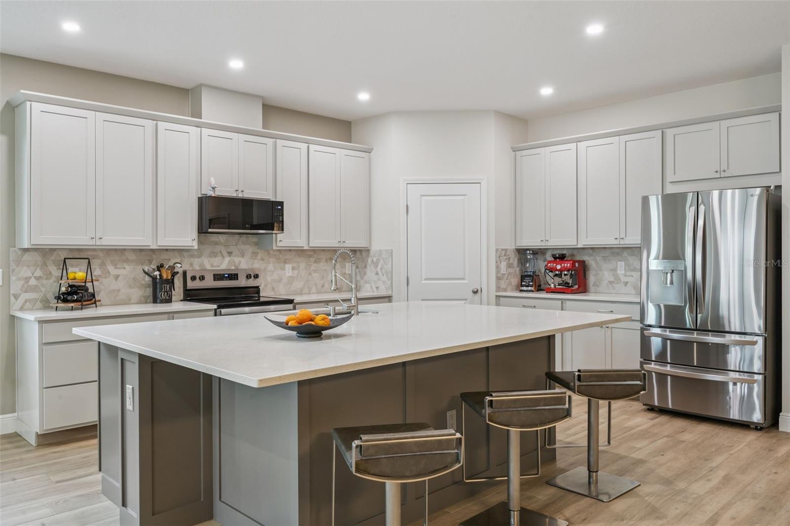 2101 AXEL STREET, Clermont, FL 34715