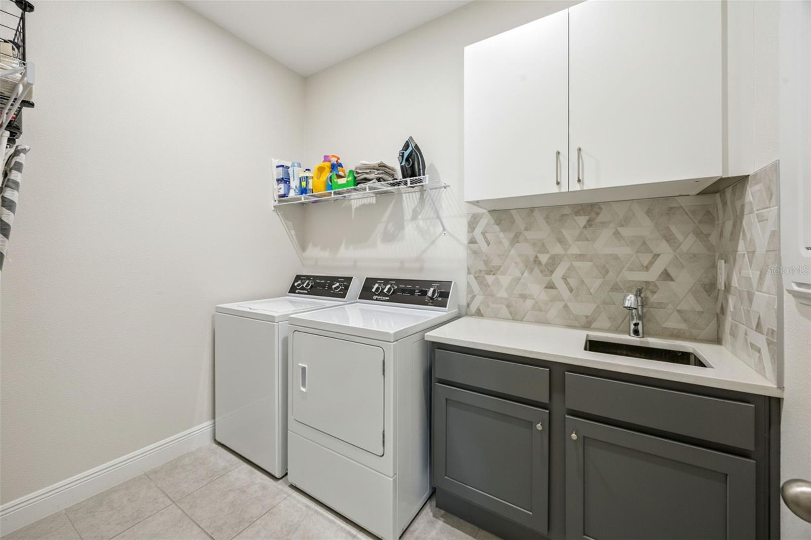 2101 AXEL STREET, Clermont, FL 34715