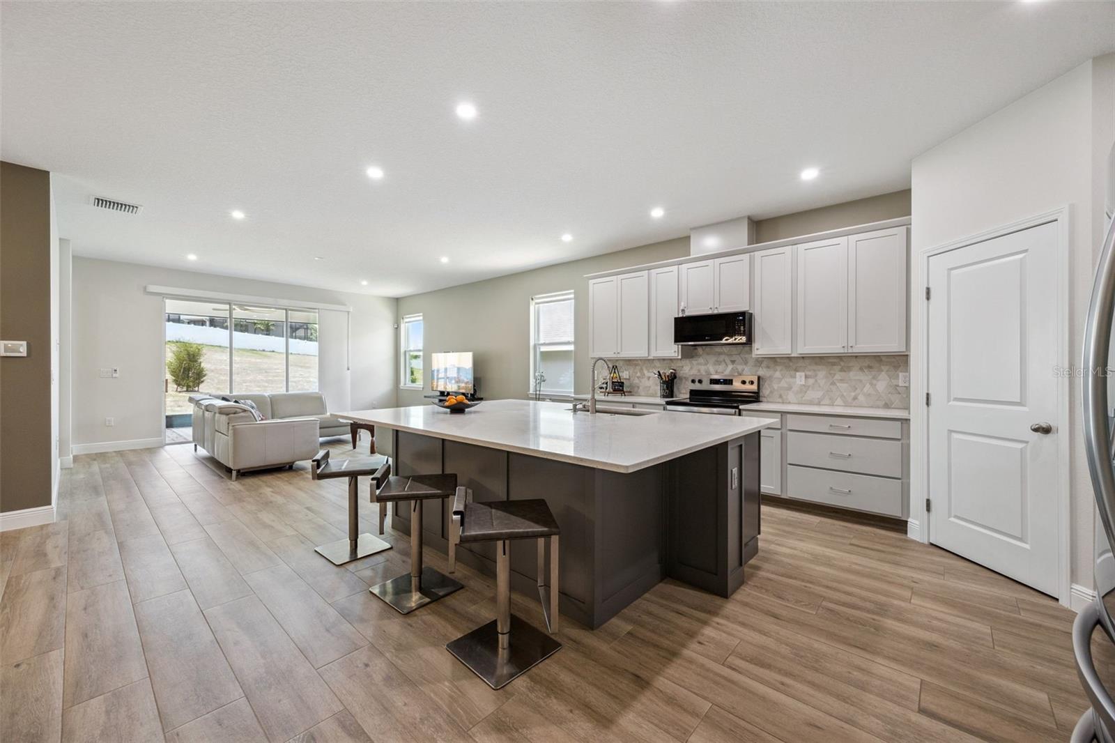 2101 AXEL STREET, Clermont, FL 34715