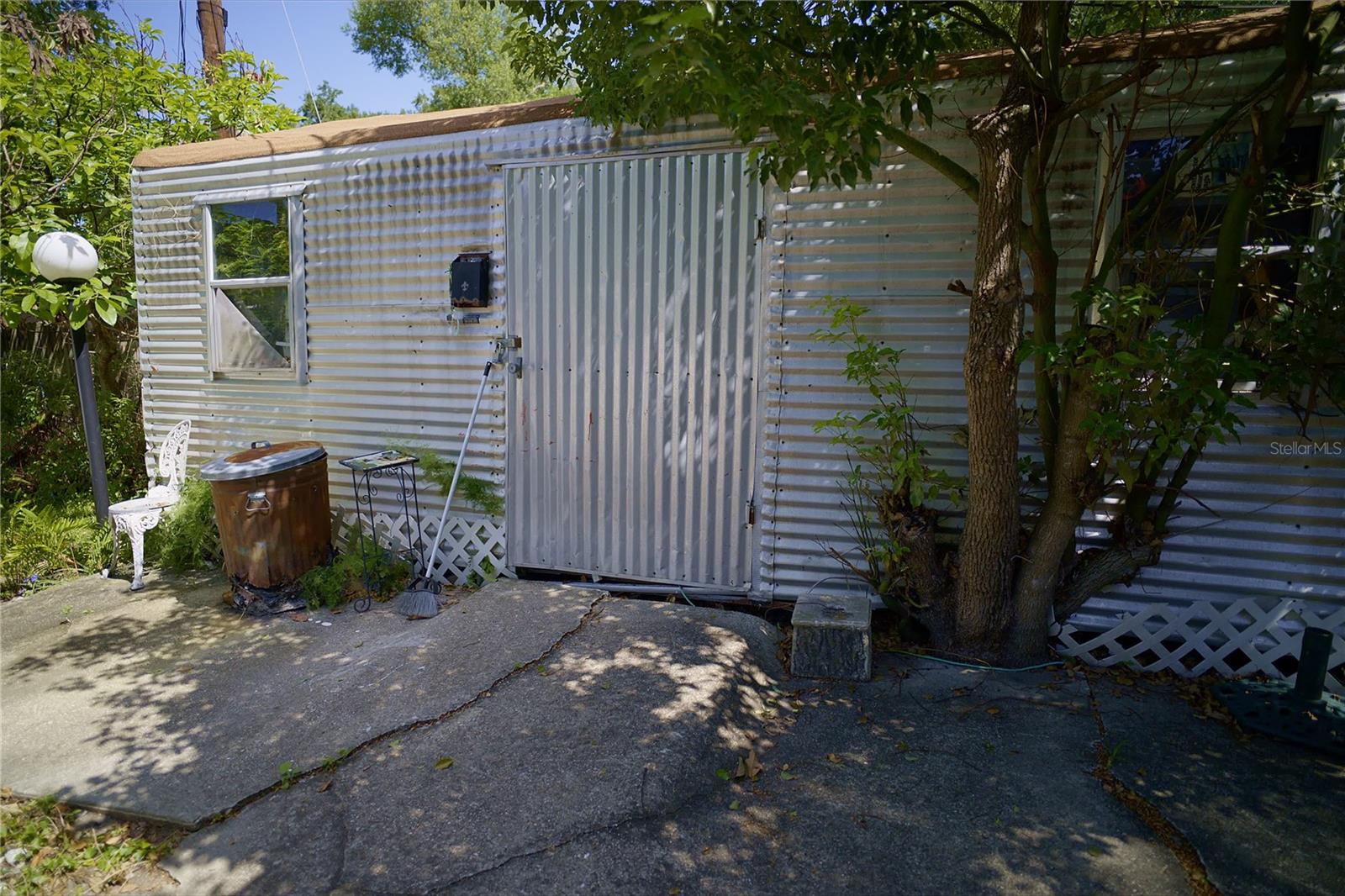 2119 S FERN CREEK AVENUE, Orlando, FL 32806
