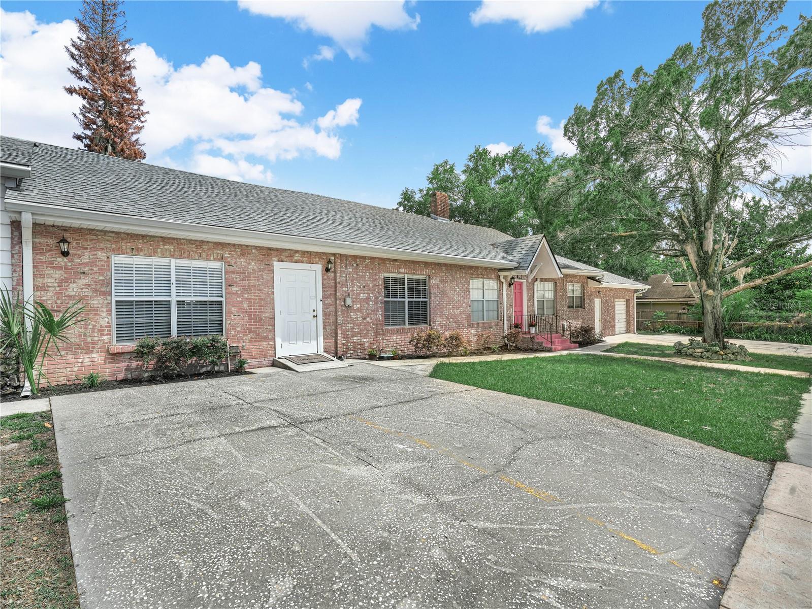 221 CITRUS GROVE BOULEVARD S, Polk City, FL 33868