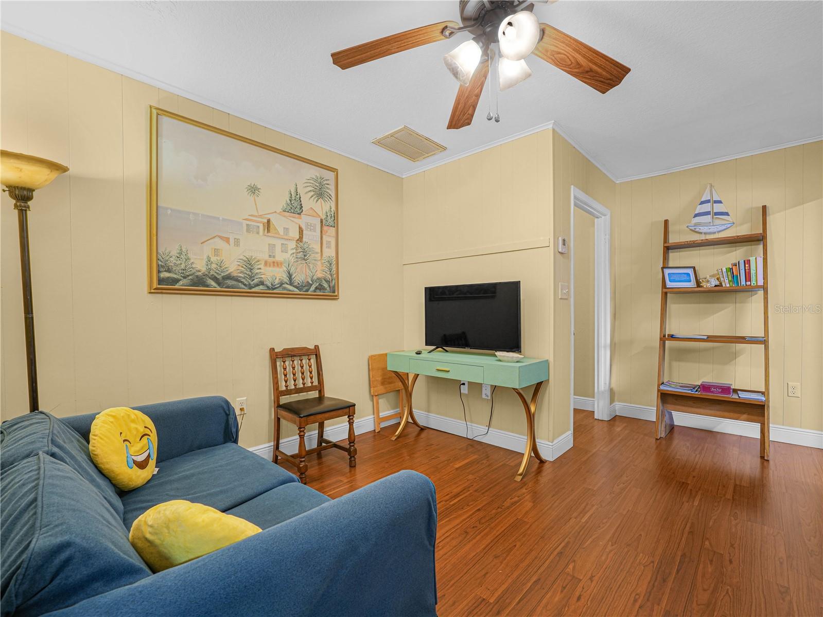 Living Room Cove