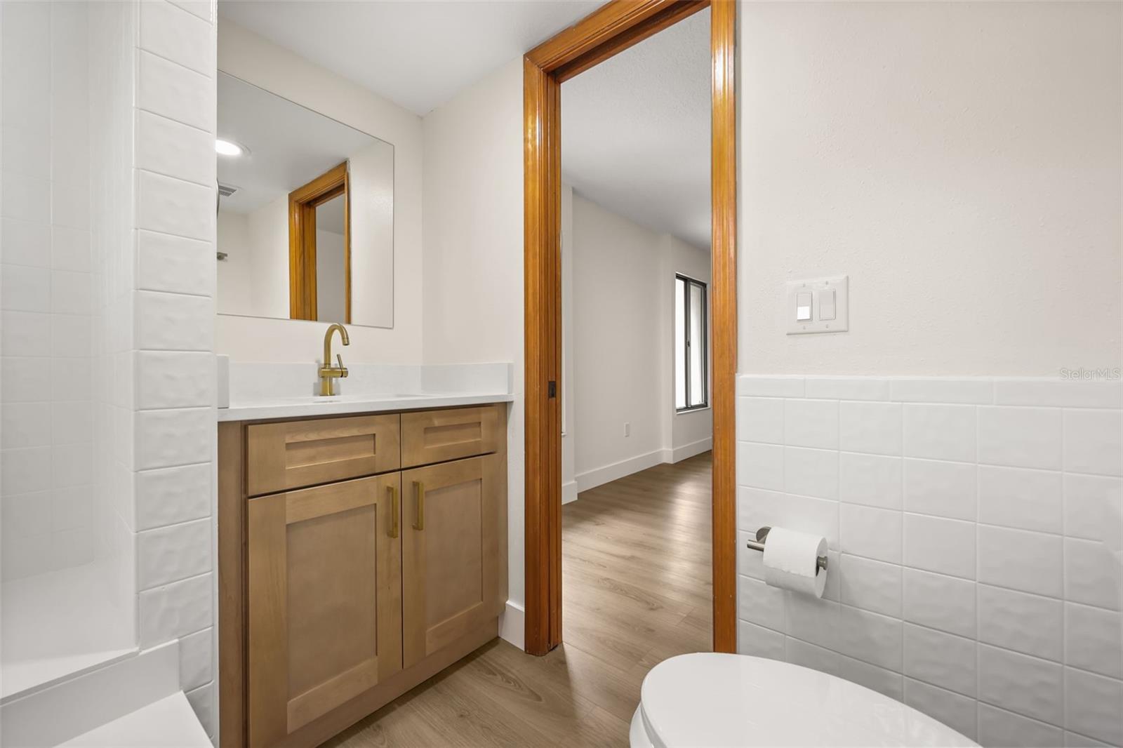 2nd floor bathroom