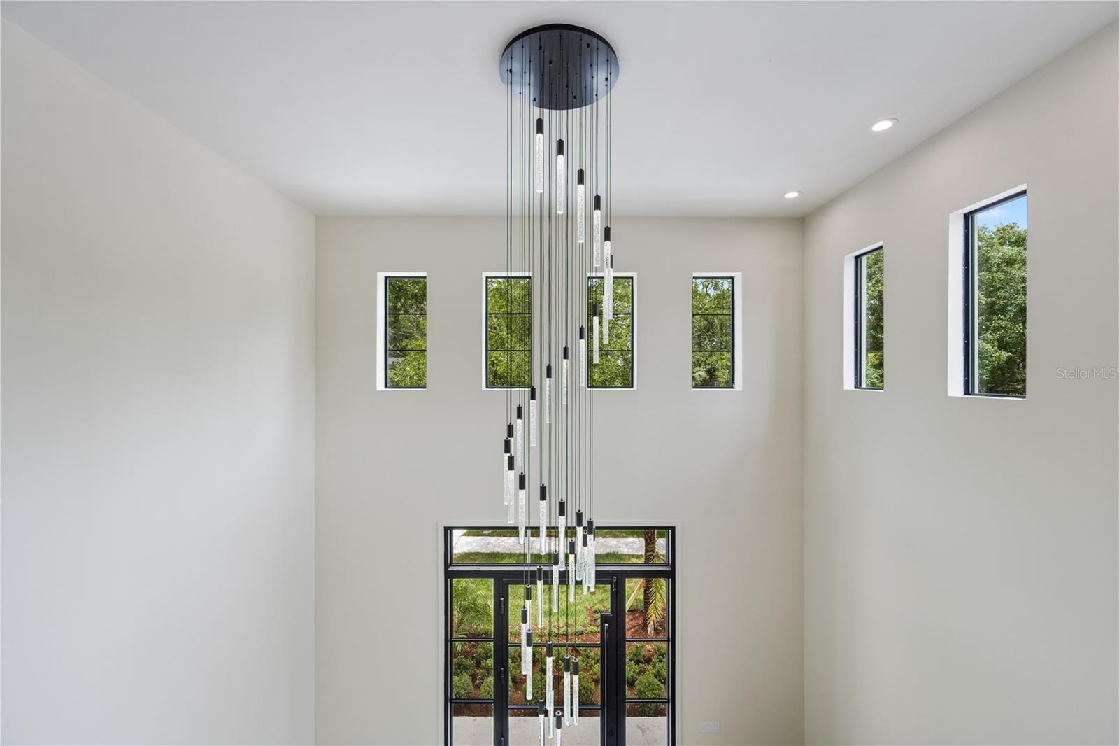 737 N SUMMERLIN AVENUE, Orlando, FL 32803